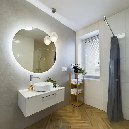 Warszawska 206 Ii Pietro * Radom