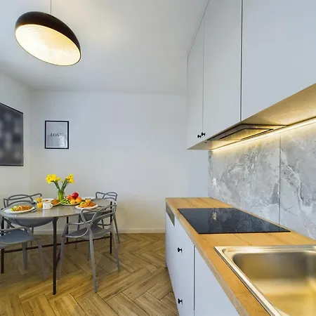 Warszawska 206 Ii Pietro Lägenhet